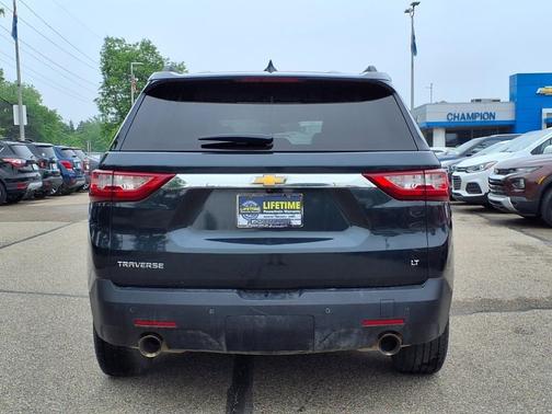 2020 Chevrolet Traverse LT Cloth