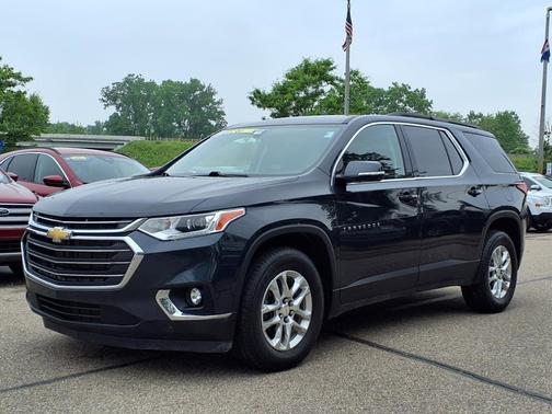 2020 Chevrolet Traverse LT Cloth
