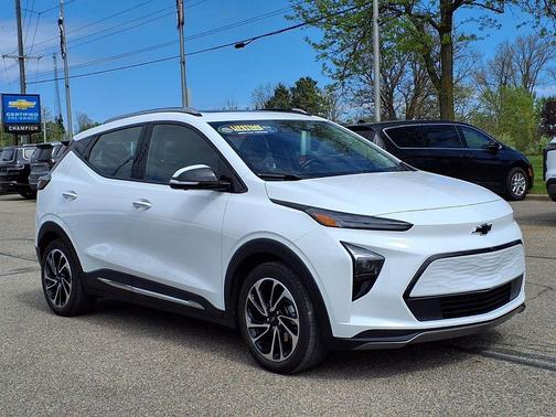 Summit White 2022 Chevrolet Bolt EUV Premier