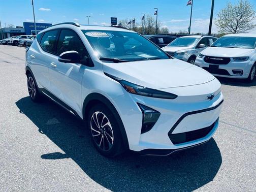 Summit White 2022 Chevrolet Bolt EUV Premier