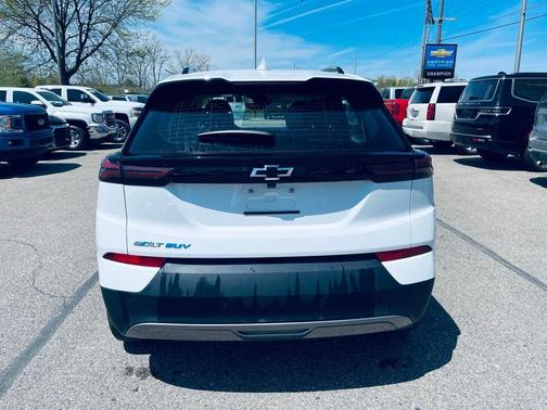 Summit White 2022 Chevrolet Bolt EUV Premier