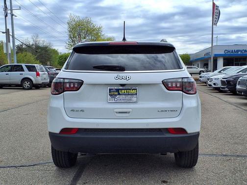 Bright White Clearcoat 2025 Jeep Compass Limited