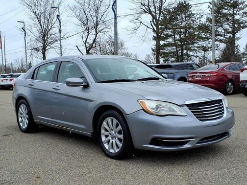 Billet Silver Metallic Clearcoat 2014 Chrysler 200 Touring
