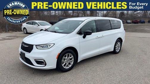 Bright White Clearcoat 2024 Chrysler Pacifica Touring-L