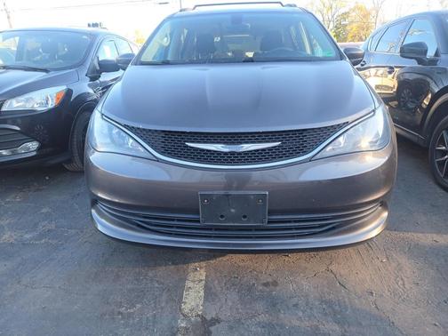 2017 Chrysler Pacifica Touring