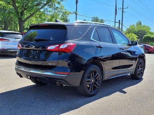 Black Metallic 2020 Chevrolet Equinox 2LT