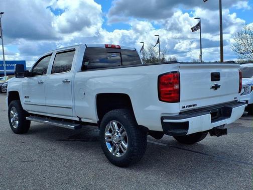 Summit White 2018 Chevrolet Silverado 2500 LTZ