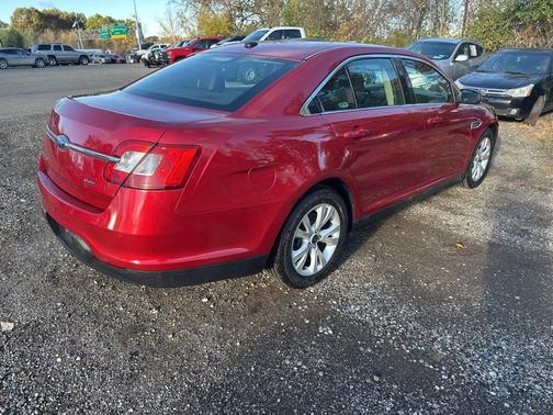 2011 Ford Taurus SEL