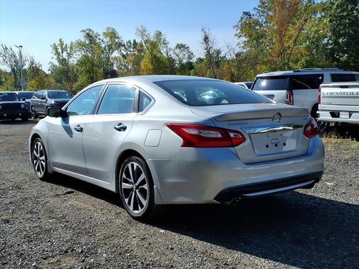 2016 Nissan Altima 2.5 SR