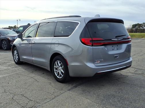 2021 Chrysler Pacifica Touring