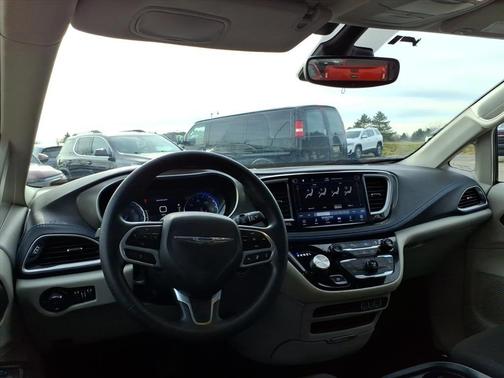 2021 Chrysler Pacifica Touring