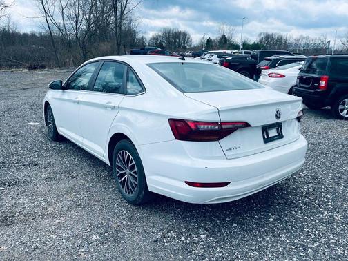 Pure White 2019 Volkswagen Jetta 1.4T SE