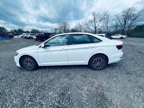 Pure White 2019 Volkswagen Jetta 1.4T SE