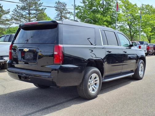 2016 Chevrolet Suburban LT
