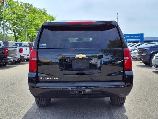 2016 Chevrolet Suburban LT