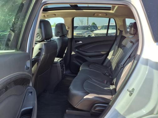 2018 Buick Envision Essence