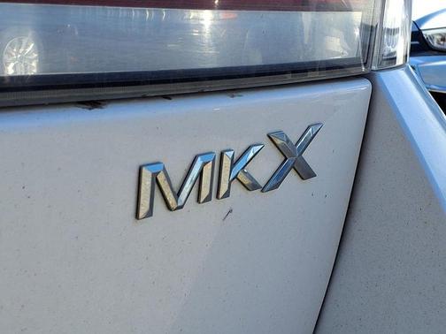 White 2009 Lincoln MKX