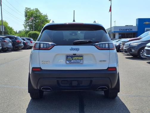 2021 Jeep Cherokee Latitude Lux