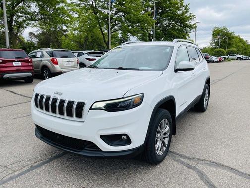 2021 Jeep Cherokee Latitude Lux