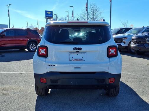 2022 Jeep Renegade Altitude
