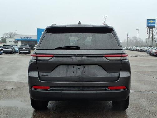 2023 Jeep Grand Cherokee Altitude