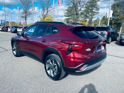 2024 Chevrolet Trax LT