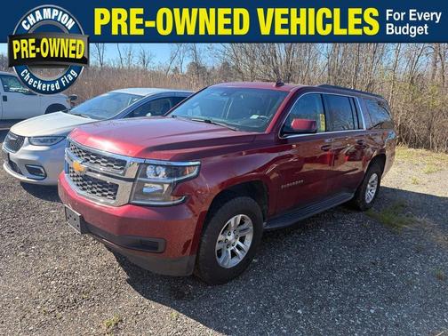Red Tinted Clearcoat 2017 Chevrolet Suburban LT