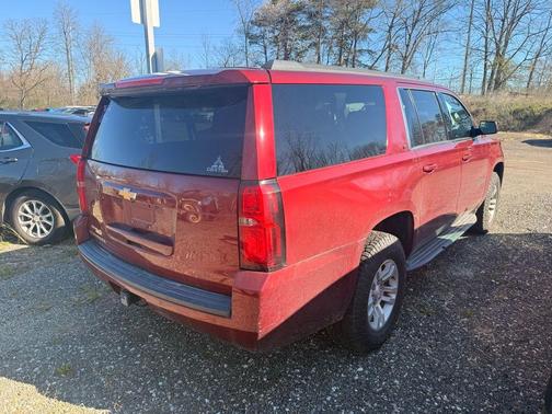 Red Tinted Clearcoat 2017 Chevrolet Suburban LT