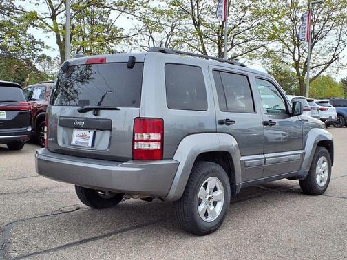 Mineral Gray Clearcoat Metallic 2012 Jeep Liberty Sport