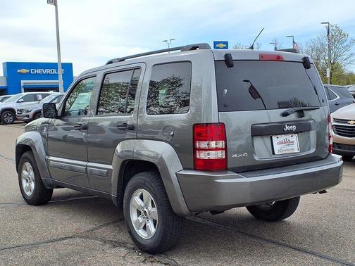 Mineral Gray Clearcoat Metallic 2012 Jeep Liberty Sport
