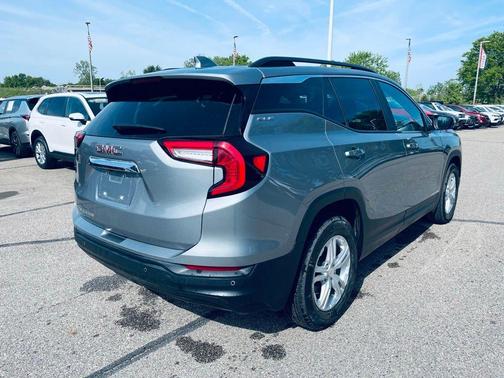 Sterling 2024 GMC Terrain SLE