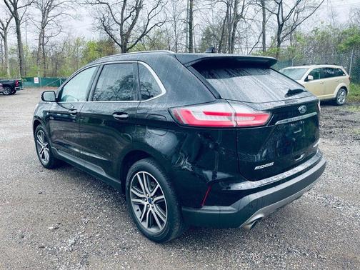 Black 2020 Ford Edge Titanium