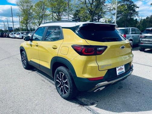 Yellow Metallic 2025 Chevrolet Trailblazer ACTIV