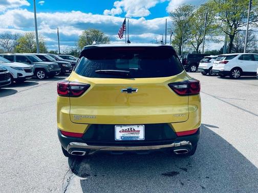 Yellow Metallic 2025 Chevrolet Trailblazer ACTIV