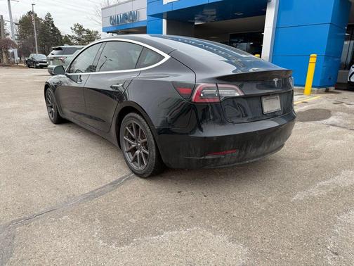 2019 Tesla Model 3 Standard Range Plus
