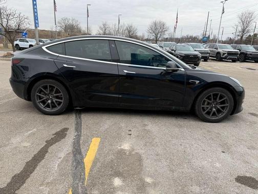2019 Tesla Model 3 Standard Range Plus