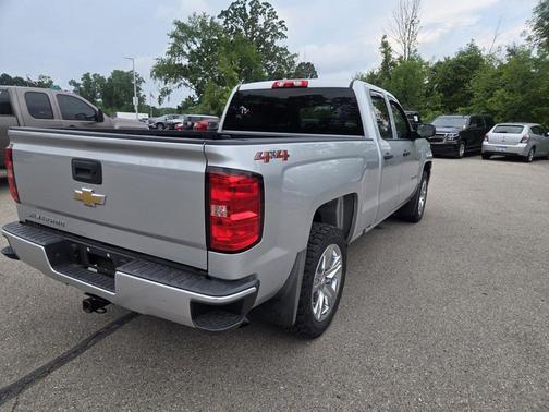 2018 Chevrolet Silverado 1500 Custom