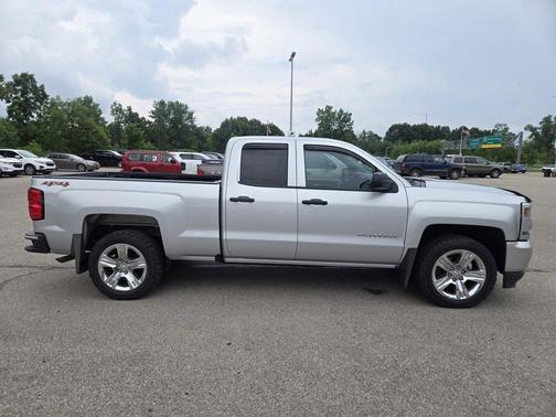 2018 Chevrolet Silverado 1500 Custom