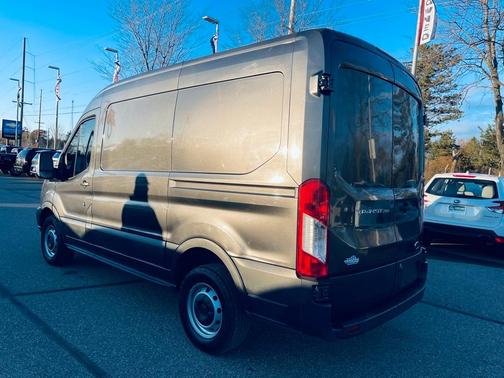 2016 Ford Transit-250 130 WB Medium Roof Cargo