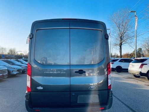 2016 Ford Transit-250 130 WB Medium Roof Cargo