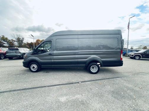 2022 Ford Transit-350 Base