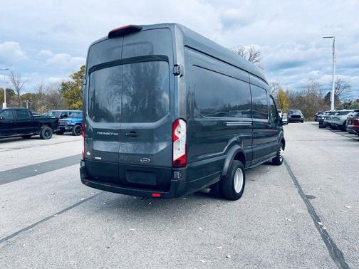 2022 Ford Transit-350 Base