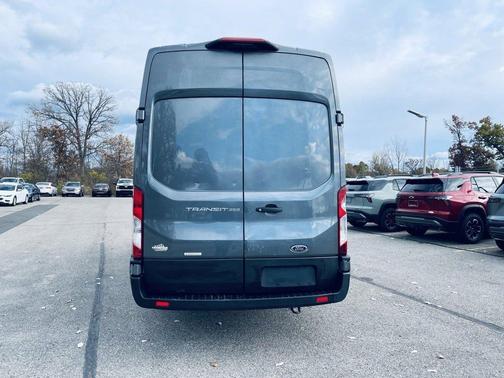 2022 Ford Transit-350 Base