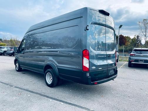 2022 Ford Transit-350 Base