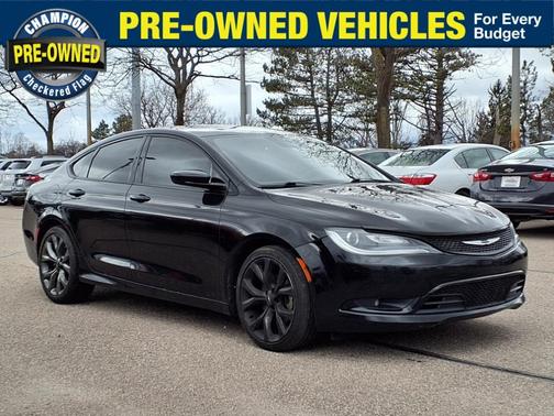 2016 Chrysler 200 S
