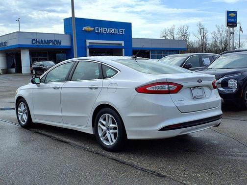 2016 Ford Fusion SE