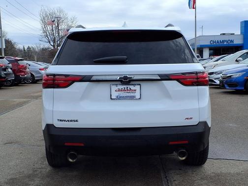 2022 Chevrolet Traverse RS
