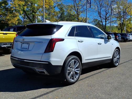 2025 Cadillac XT5 Premium Luxury