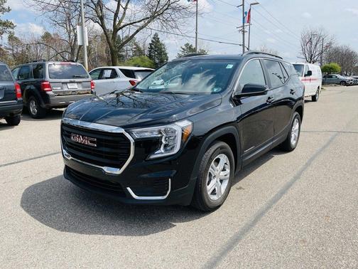 2022 GMC Terrain SLE