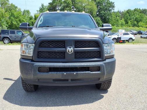 Crystal Metallic 2014 RAM 2500 Tradesman